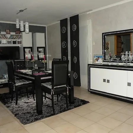 Maison Complete Sur Saint Quentin En Yvelines Elancourt * Elancourt