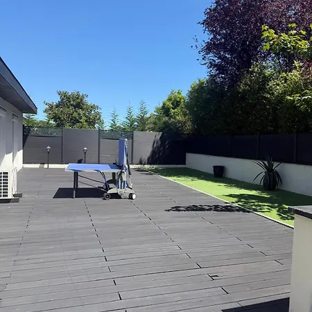 Maison Complete Sur Saint Quentin En Yvelines Villa